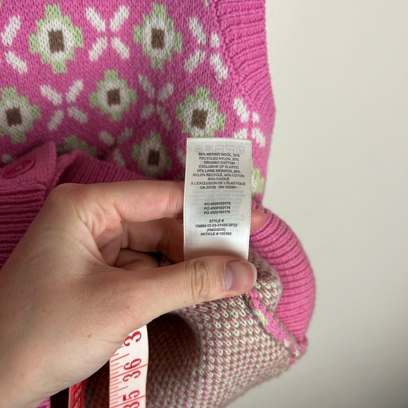 Aritzia Sunday Best Sundeh Preston Sweater Vest - Picture 6 of 6